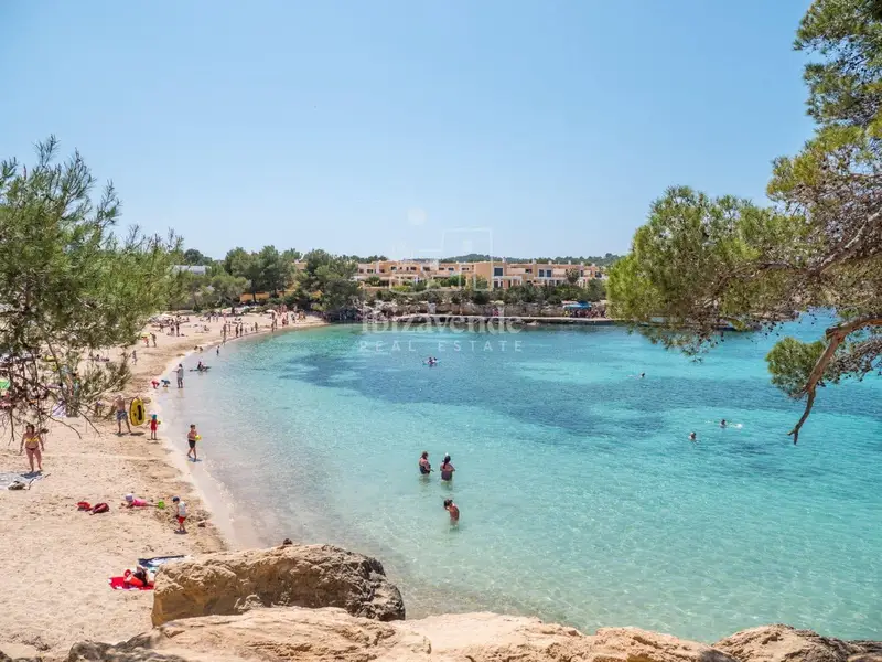 Solar en Cala d'en Bou  Oportunidad de Inversión