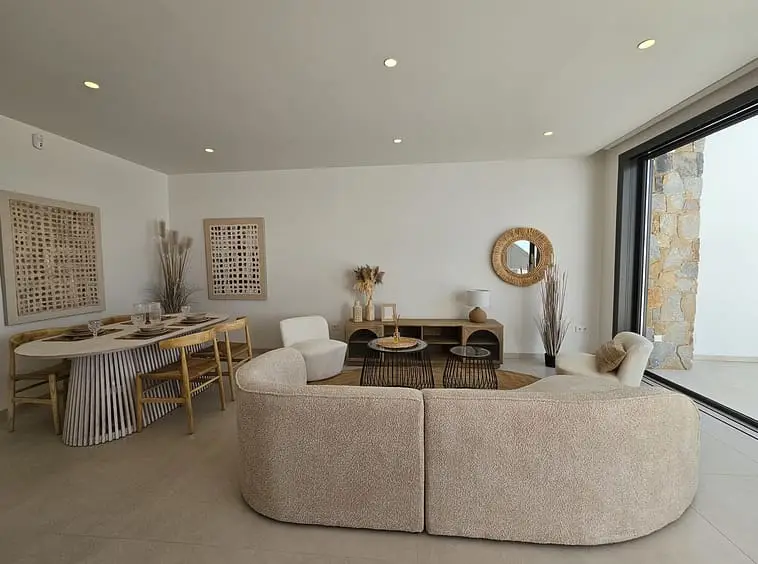 Chalet Moderno en Los Alcazares con Vistas al Golf