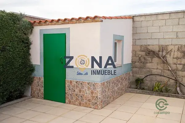 Chalet con Piscina en Malpartida de Caceres 5 Dormitorios