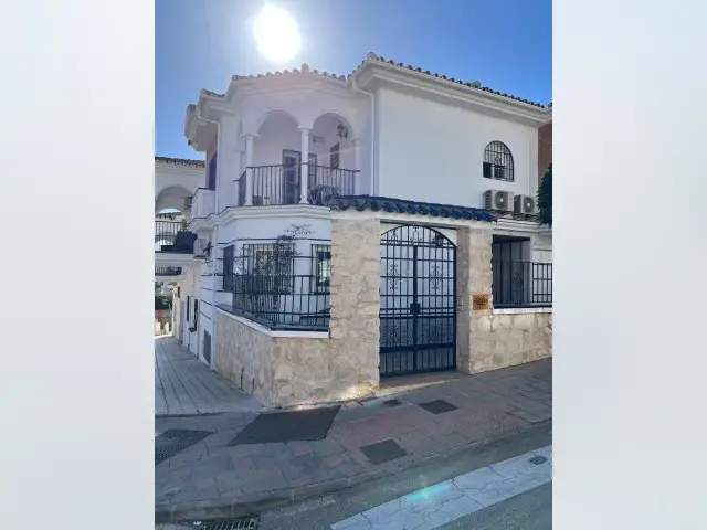 Casa Villa 5 Dormitorios Lujo Fuengirola