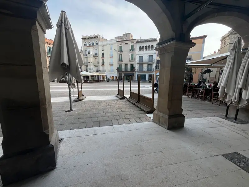 Local Comercial en Alquiler Igualada Plaza Ayuntamiento 30m2