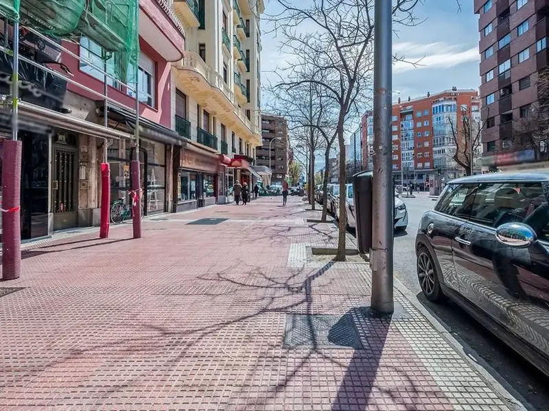 venta Local Comercial en Trafalgar, Madrid (SANTA ENGRACIA)- Globaliza