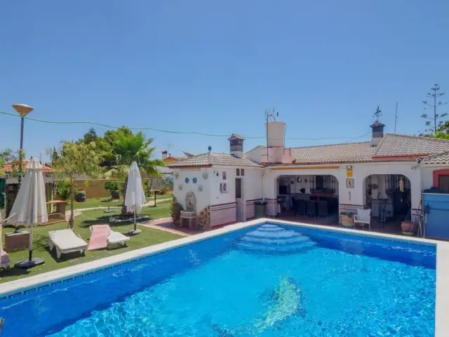 Casa Rural 4 Dormitorios Cártama Ideal Familias Piscina Barbacoa