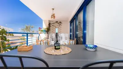 Apartamento en venta en Cotobro La Herradura con vistas a la Bahia
