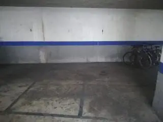 Garaje en Venta Burjassot 14m2 con Ascensor