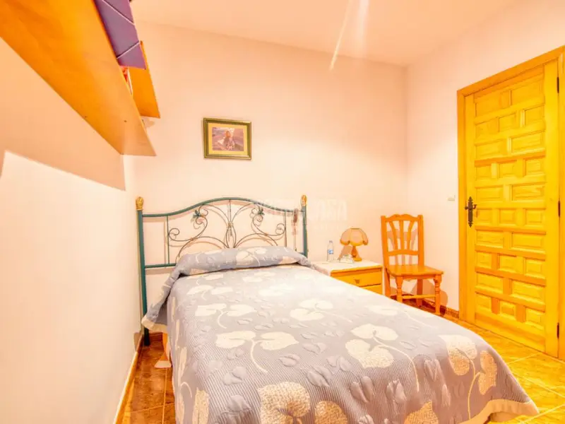 Casa Adosada en Delicias Pajarillos 6 Dormitorios 3 Baños Garaje