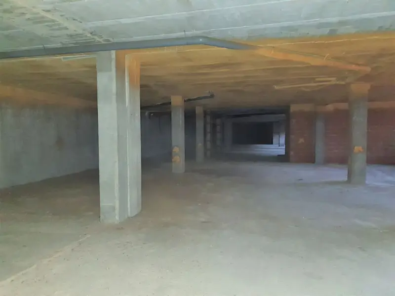 Venta Local Comercial Pravia 1358m2