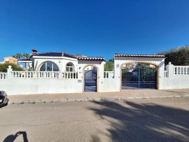 Villa 4 Dormitorios Camposol Murcia