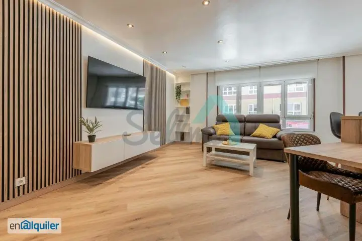 Piso en Alquiler Oviedo 102m2 3 habitaciones Estudiantes