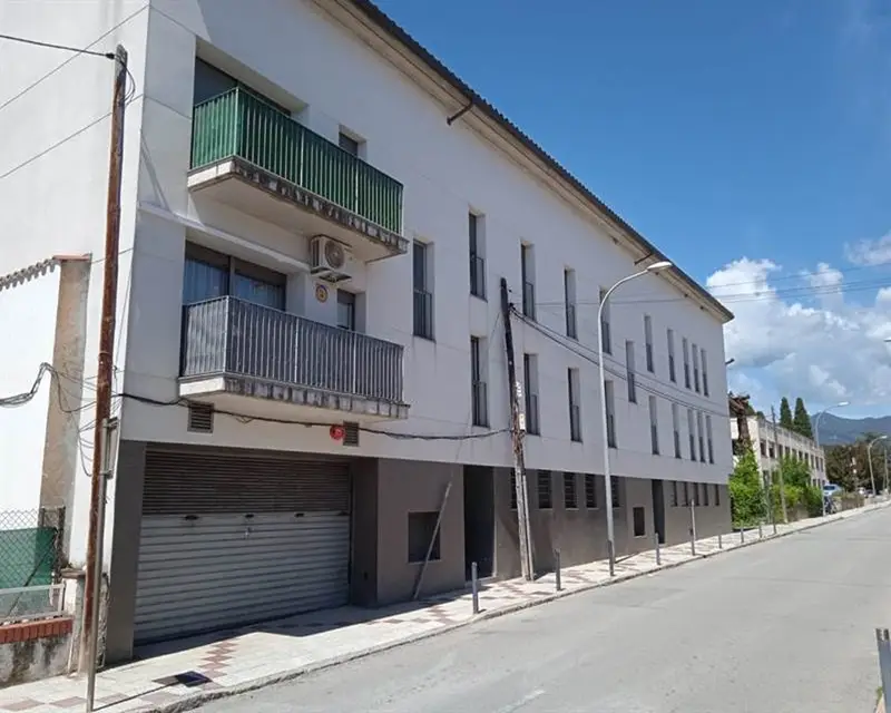 Piso 95m2 3 habitaciones 2 baños Santa Coloma Farners
