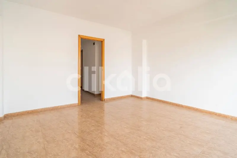 Piso en Venta Ontinyent 5 Dormitorios Terraza