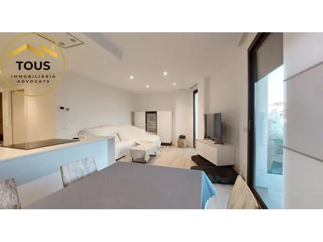Piso en Sant Pol de Mar con Piscina y Parking