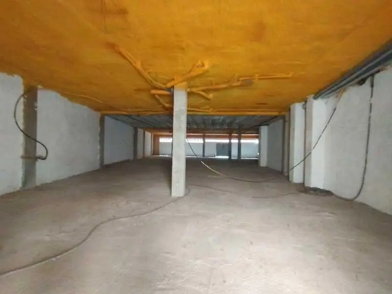 Venta Local Comercial Casetas 388m2 Alcampo
