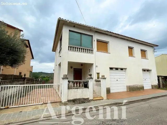 Casa Unifamiliar en Palau Solita i Plegamans 360m2