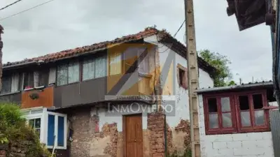 Casa historica en venta en Avilés zona La Magdalena-Versalles