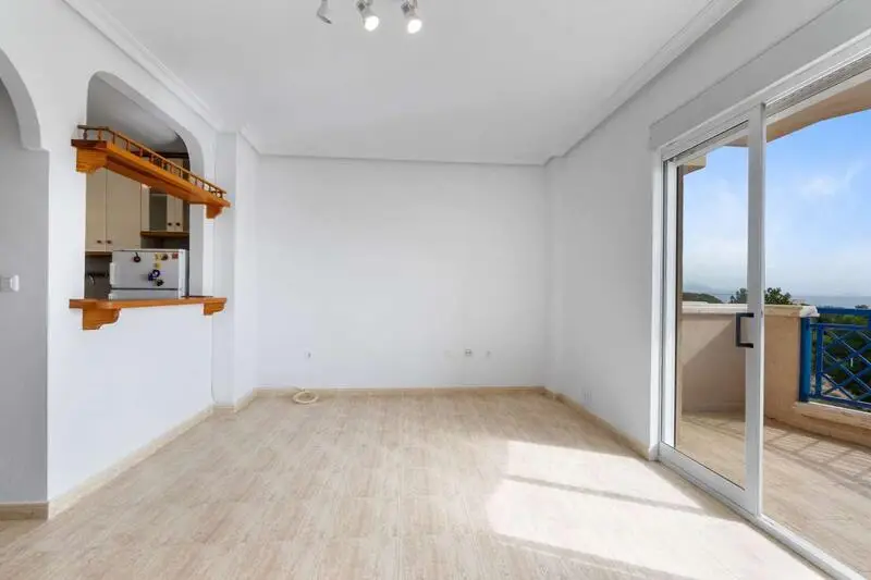 Apartamento en Costa Blanca: Estudio con Vistas al Mar en Arenales del Sol