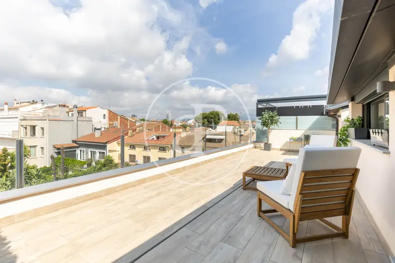 Ático Dúplex con Terraza en el Centro de Sabadell