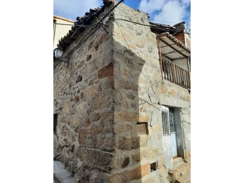 Venta Casa con Chimenea en Piedralaves
