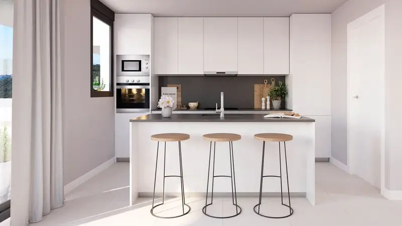 Apartamento en Bahia de Casares 4 dormitorios 2.5 baños cerca de Golf y Playa