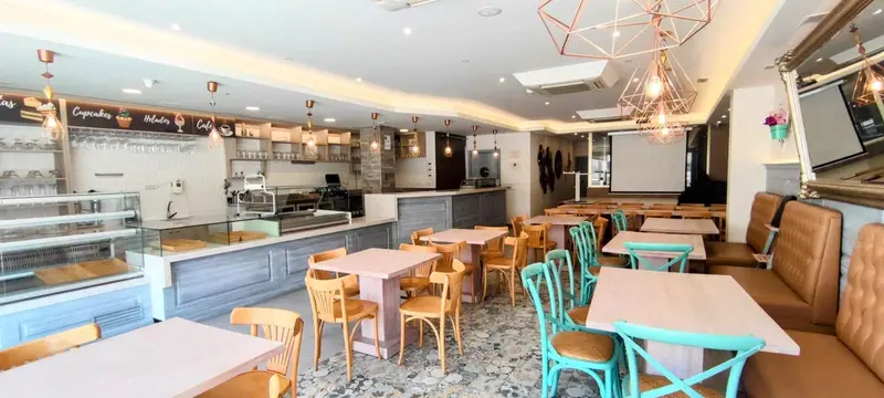 Local Comercial en Alquiler con Opci	ón a Compra en Fuengirola