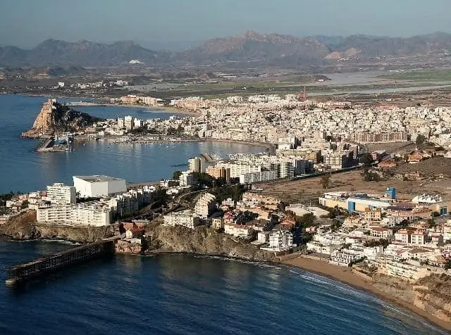 Apartamento en venta Aguilas Murcia 3 dormitorios 85m2