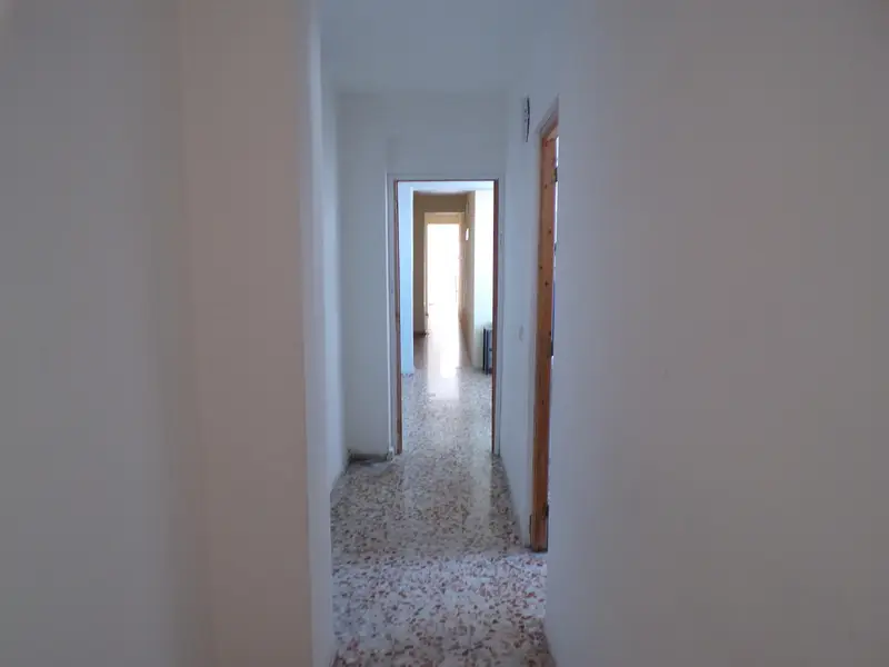 Casa Amplia con Terraza para Reformar