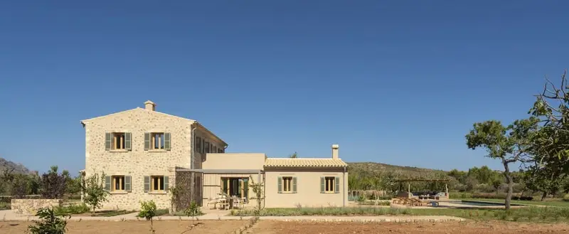 Finca de Lujo en Pollensa Moderna y Rustica