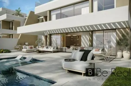 Villas de Lujo en Primera Línea de Playa Costa Tropical