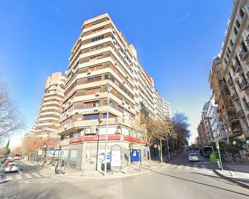 Local Comercial 184 m2 Granada Calle Madrid