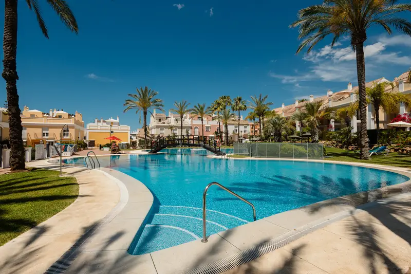 Casa Villa 3 Dormitorios Alquiler Marbella  Lujo Cerca Playa Golf