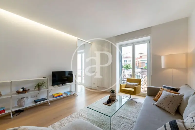 Apartamento en Almagro Madrid 92m2  Amueblado Cerca Castellana