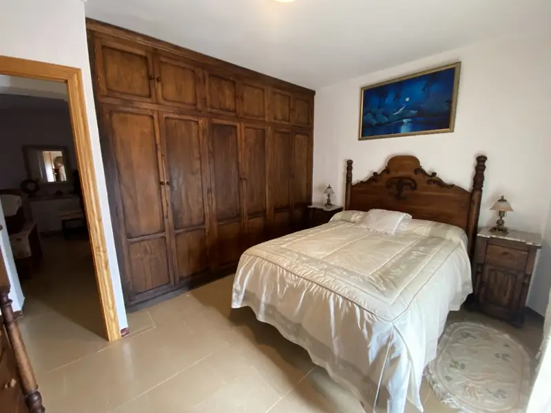 Casa Villa 5 Dormitorios Olvera Espa	
	
	
	
a