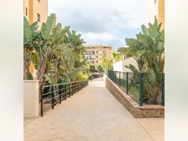 Piso 4 Dormitorios Torremolinos  Terrazas Garaje Piscina
