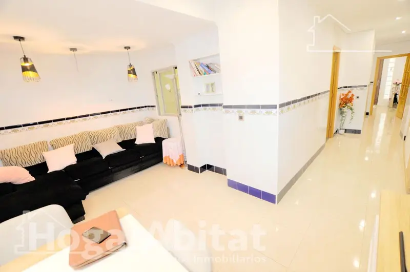 Piso en venta en Manises centro con garaje y dos terrazas