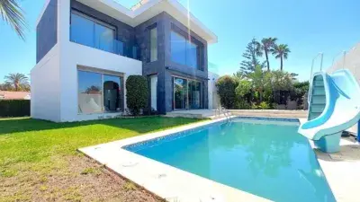 Chalet de Lujo en Venta cerca de Torrevieja