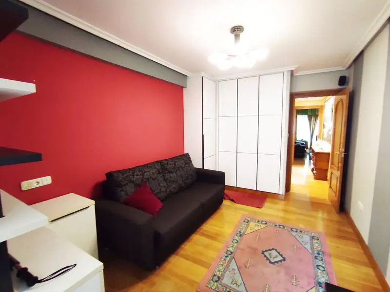 Piso en venta en Eibar centro: 3 habitaciones, reformado y luminoso