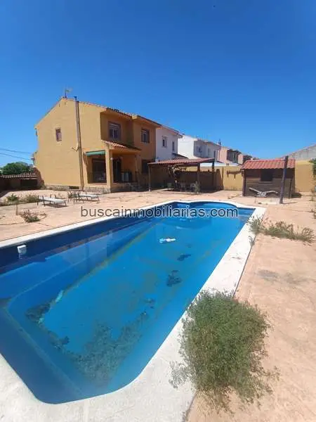 Casa en Venta Cedillo del Condado 5 Dormitorios Piscina