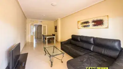 Piso en Venta Roquetas de Mar 2 Dormitorios Terraza Piscina