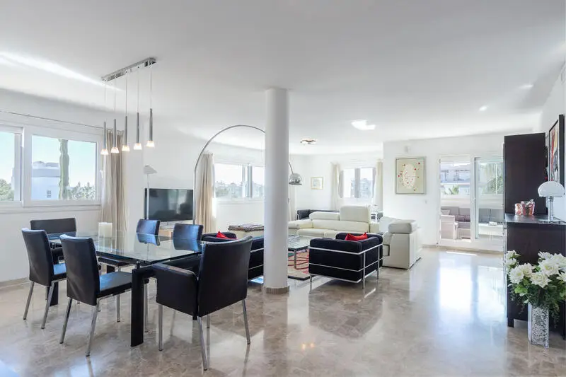 Atico Duplex 6 Dormitorios Torremolinos Los Alamos