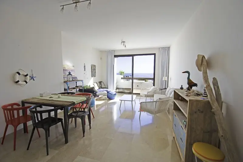 Apartamento en venta La Alcaidesa 2 dormitorios vistas al mar