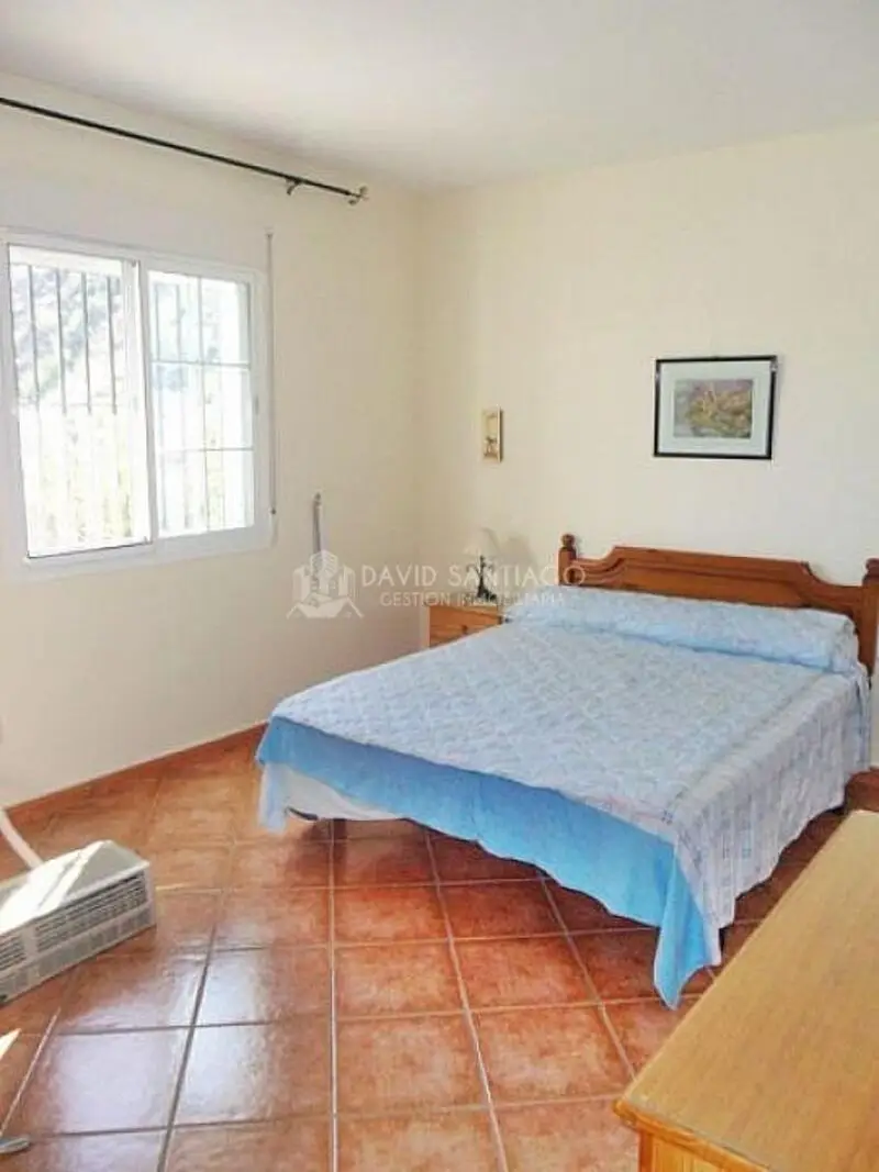 Villa de Lujo en Arenas Málaga con Piscina y Vistas al Mar