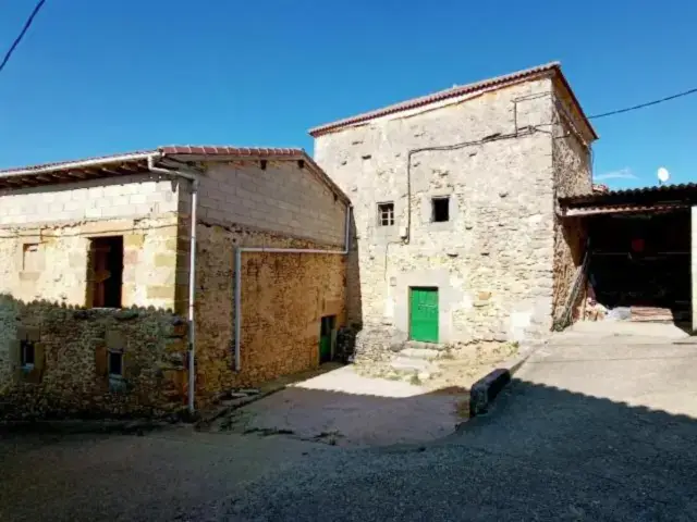 Casa en venta en Barrio del Montecillo, 2