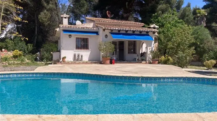 Villa en Venta Moraira 2 Dormitorios Piscina Vistas al Mar