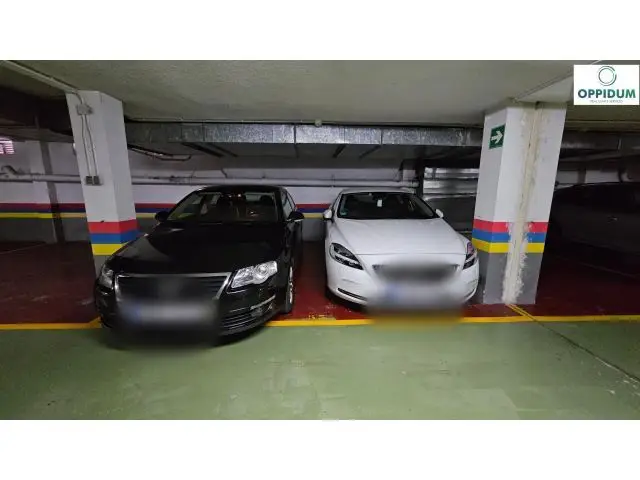 Garaje para Coches Grandes cerca de Riazor