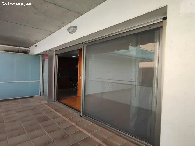 Dúplex 4 habitaciones 3 baños Manresa Terraza Parking