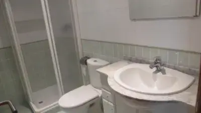 Apartamento amueblado cerca Calvario con garaje y bodega