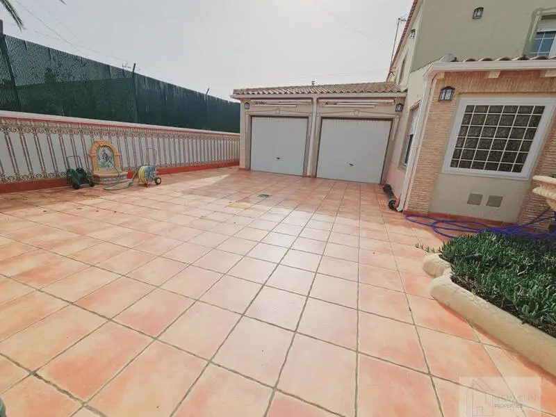 Villa en venta 5 dormitorios Torrevieja