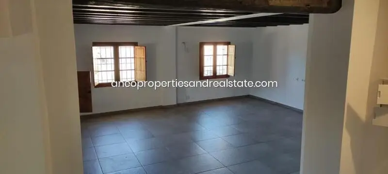 Casa Adosada Reformada en Monóvar 3 Dormitorios