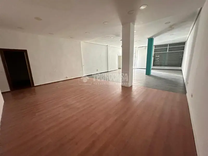 Local Comercial en Venta Calle Almoines Valencia