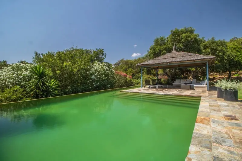 Chalet en Sotogrande Alto con Jardin y Piscina